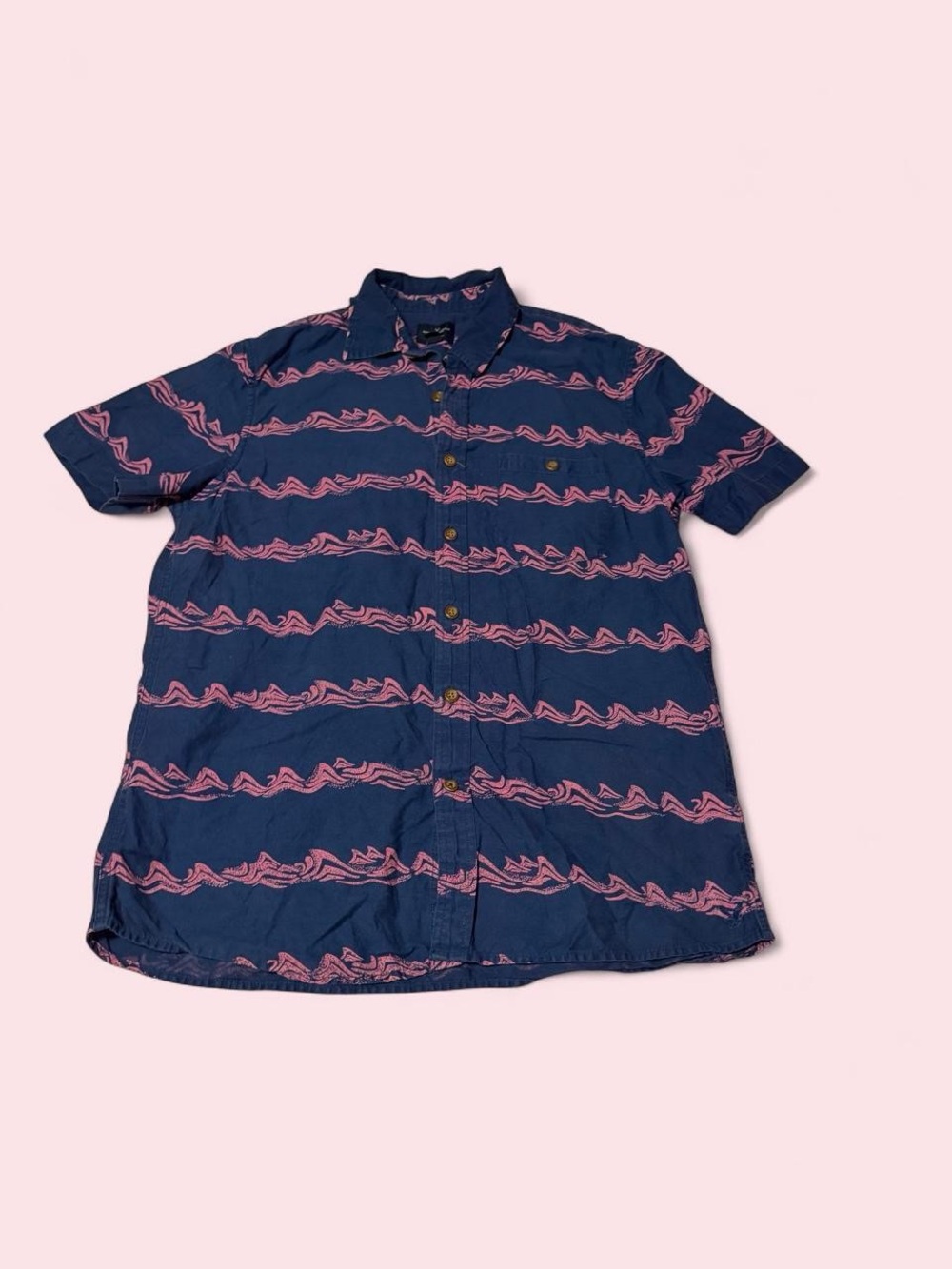 American Eagle Outfitters Navy Short-Sleeve Button-Up with Pink Wave Print